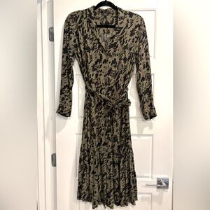 Rails Beatrice Olive Watercolor Leopard Button Front Shirt Dress Womens M Midi